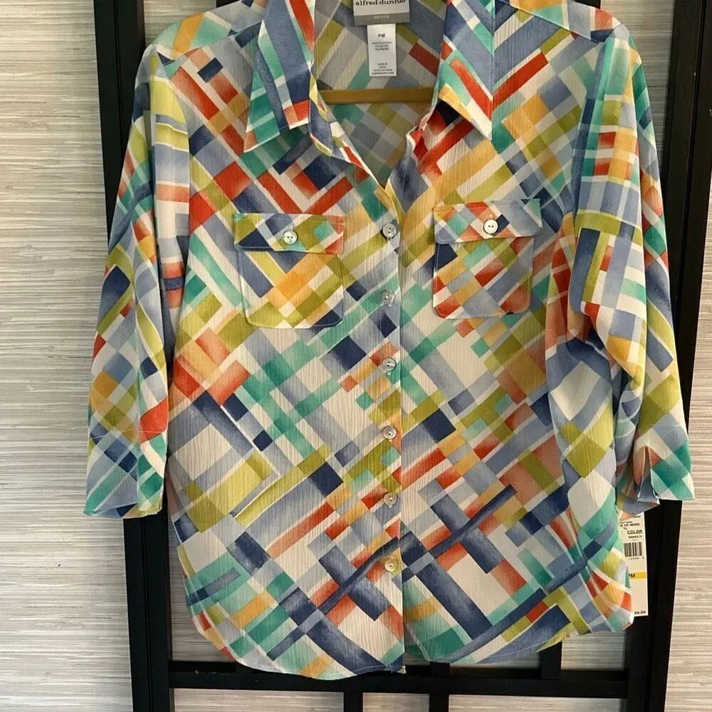 NWT Alfred Dunner colorful button down three-quarter sleeve blouse size M petite